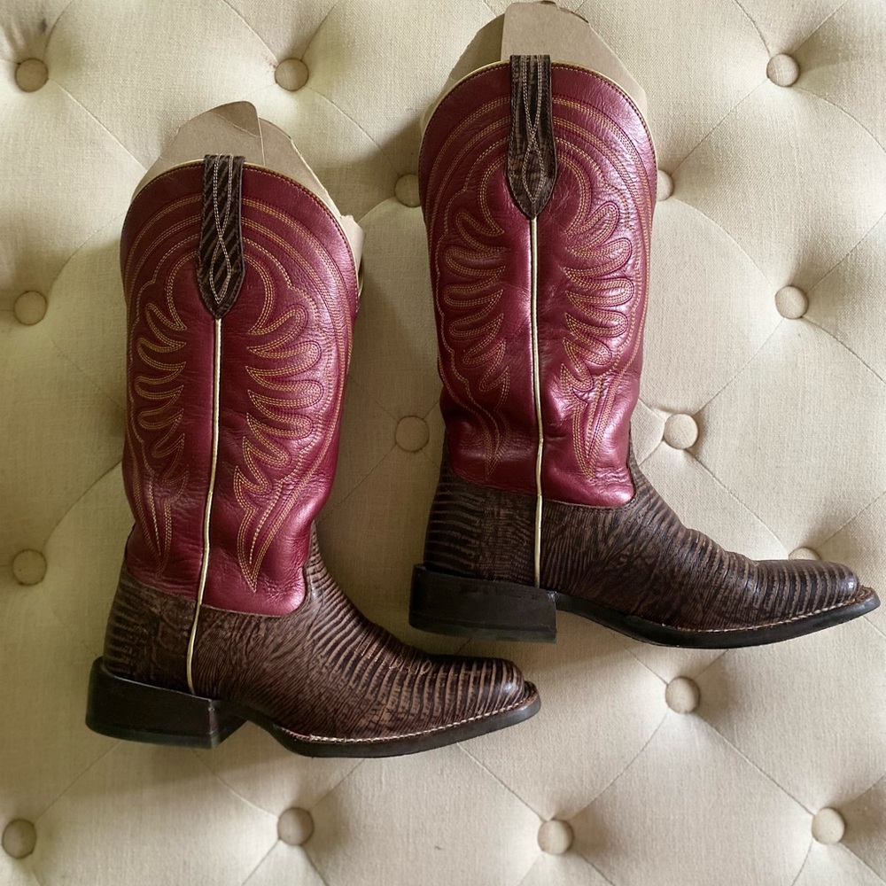 Ariat women’s western boots. Never worn. Like new.